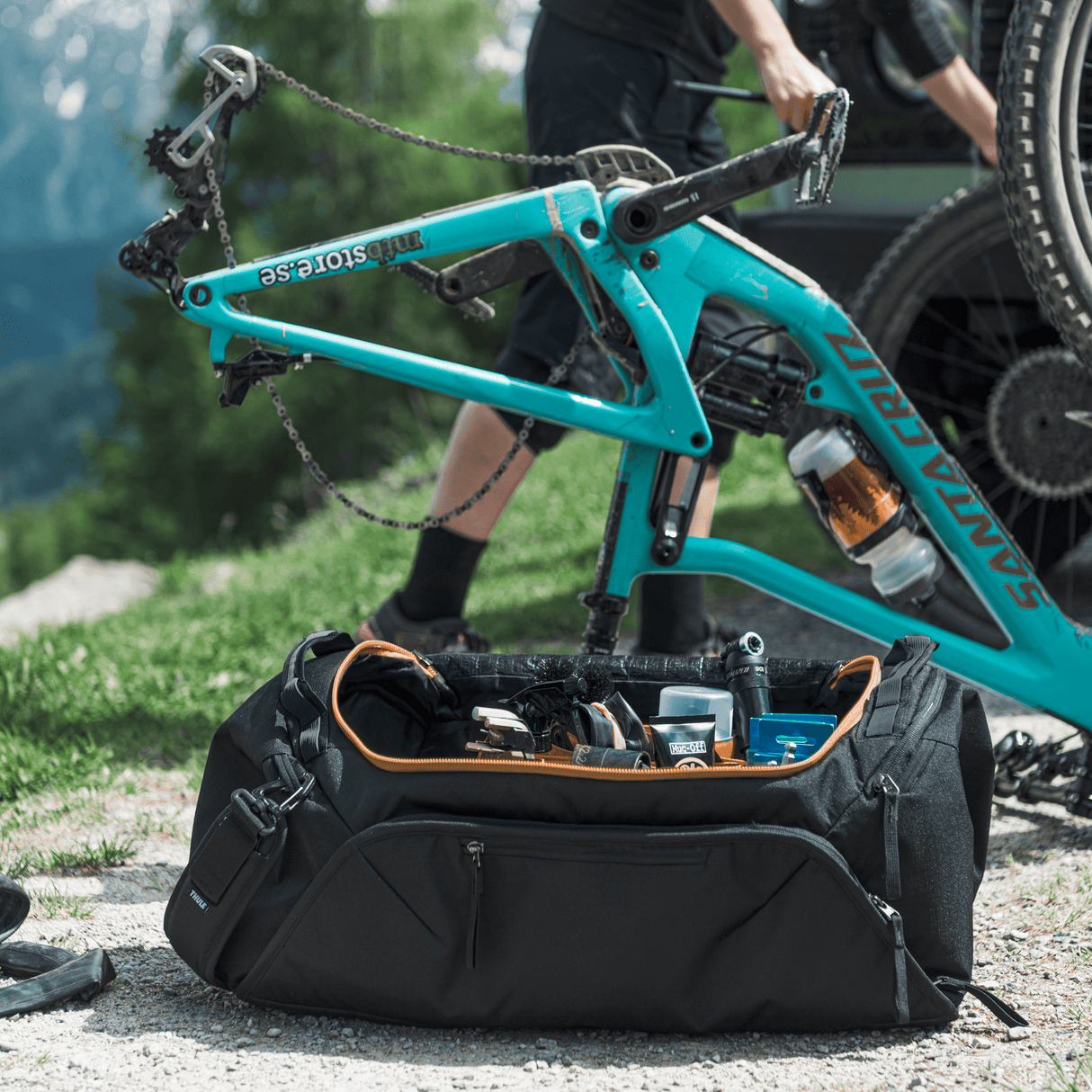 Thule Roundtrip Bike Duffel 55L Softgoods