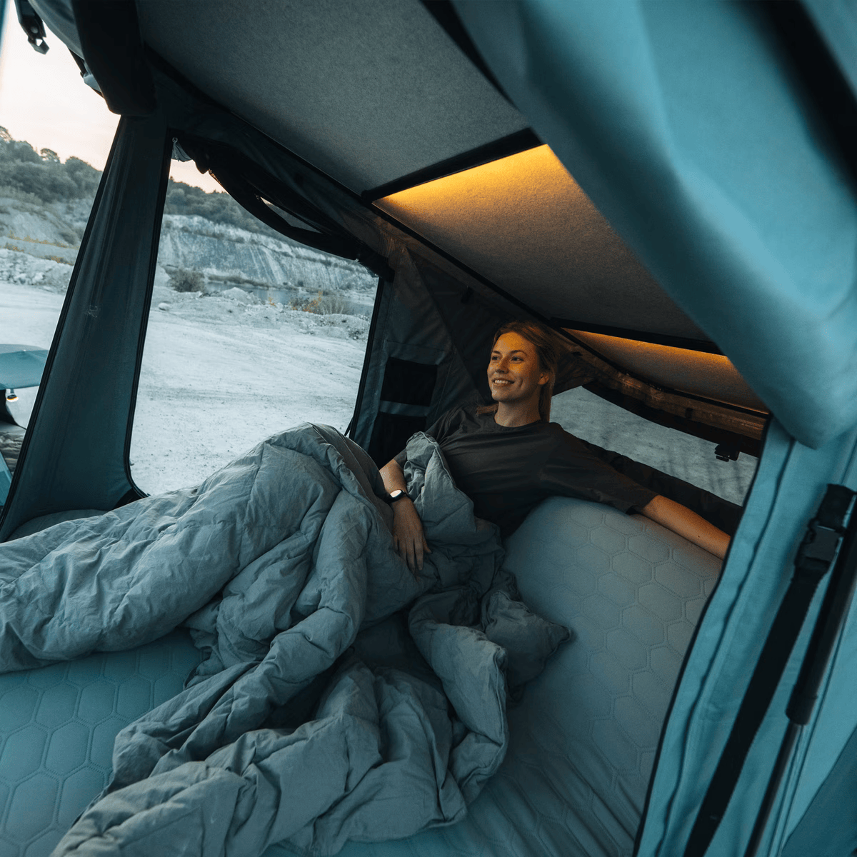 Thule Canada Widesky Dark Slate Rooftop Tent Rooftop Tents
