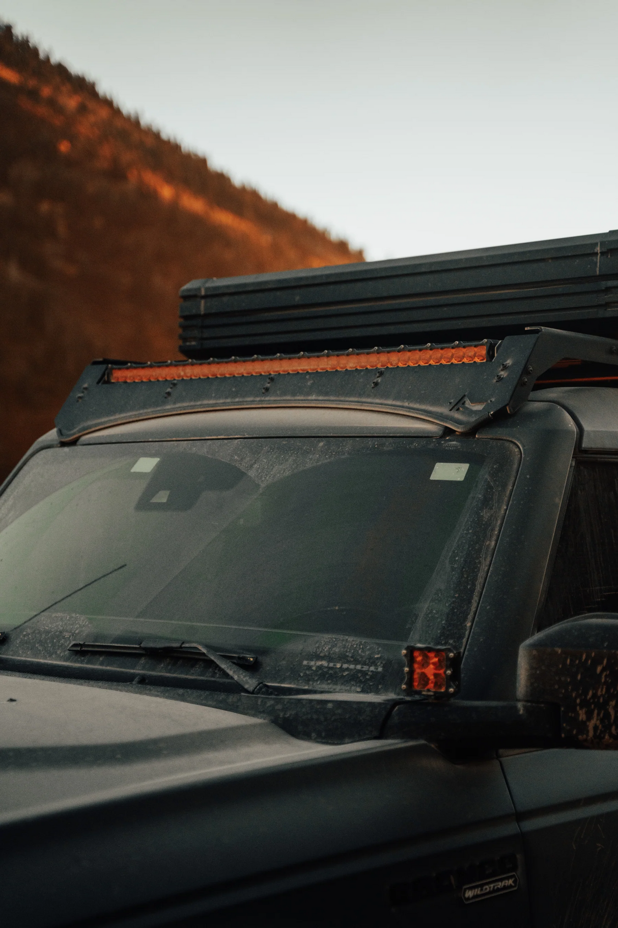 TrailRax Universal Light Bar Mount