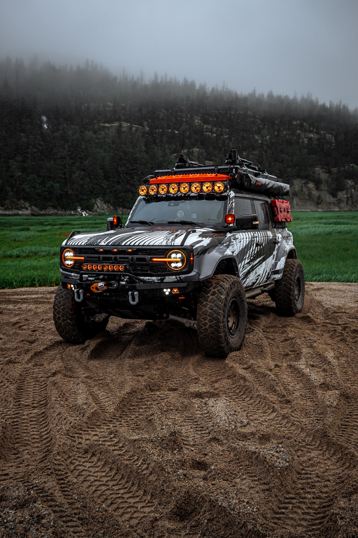 TrailRax KC Light Bar Mount