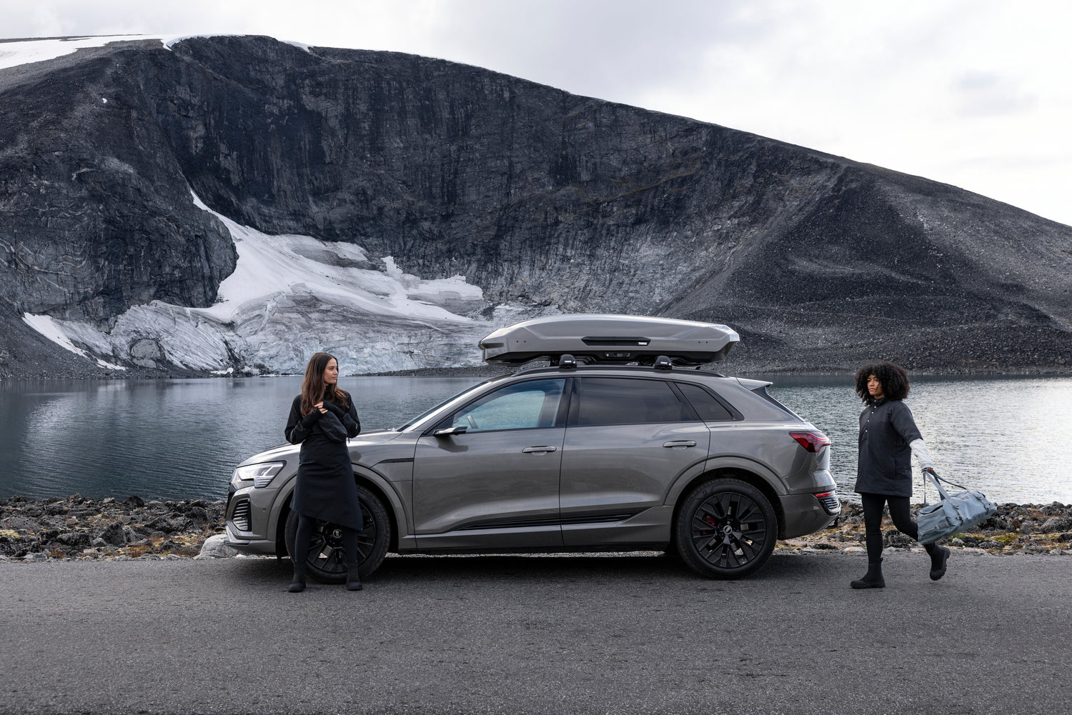 Thule Motion 3 XXL Low Cargo Carriers