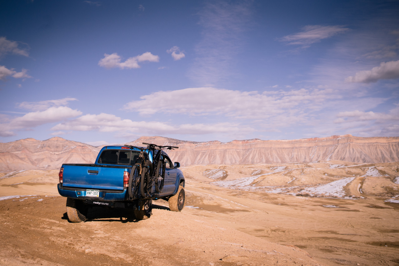 RockyMounts AfterParty Swing Away Platform Hitch Rack Hitch Bike Rack - Modula Racks