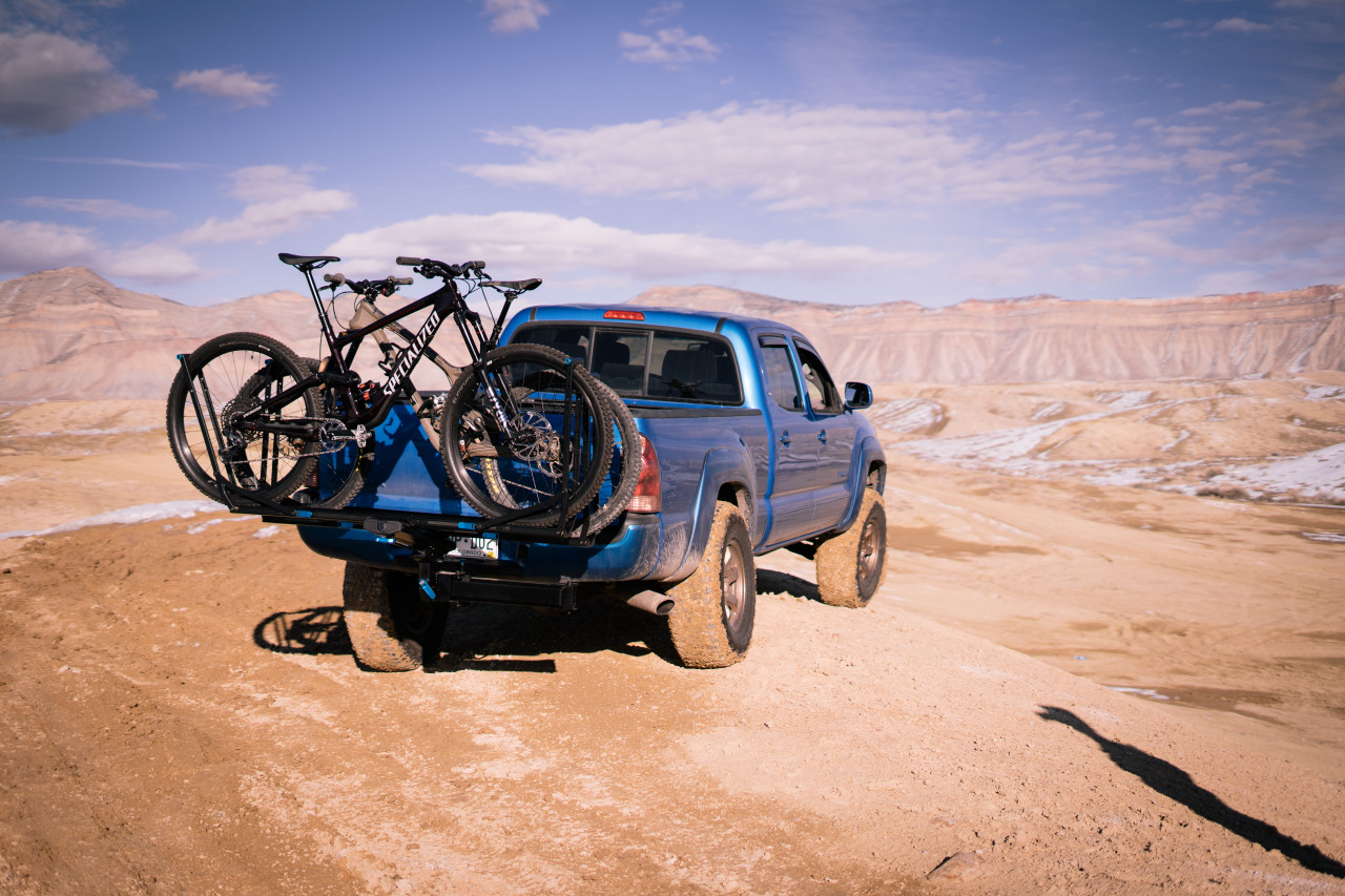 RockyMounts AfterParty Swing Away Platform Hitch Rack Hitch Bike Rack - Modula Racks