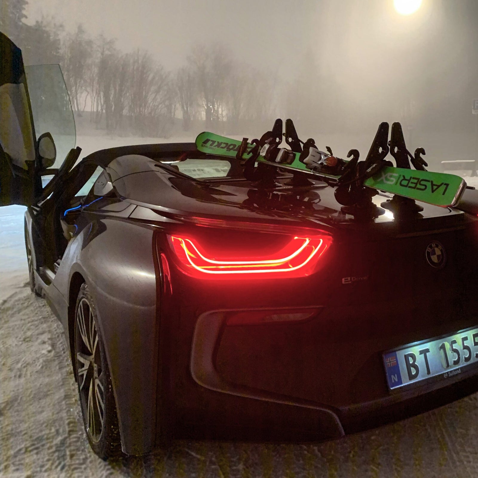 The SeaSucker Pallavicini Ski Rack - Unconventionally Brilliant