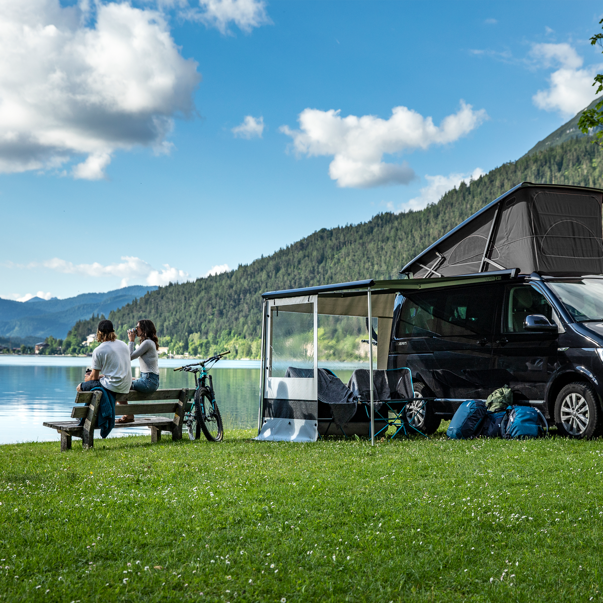 Thule Rain Blocker G2 Side (2.00 M - Minivan) - 306515 Awnings