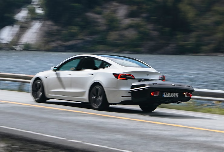 Thule Arcos Platform Hitch Cargo Box - Modula Racks