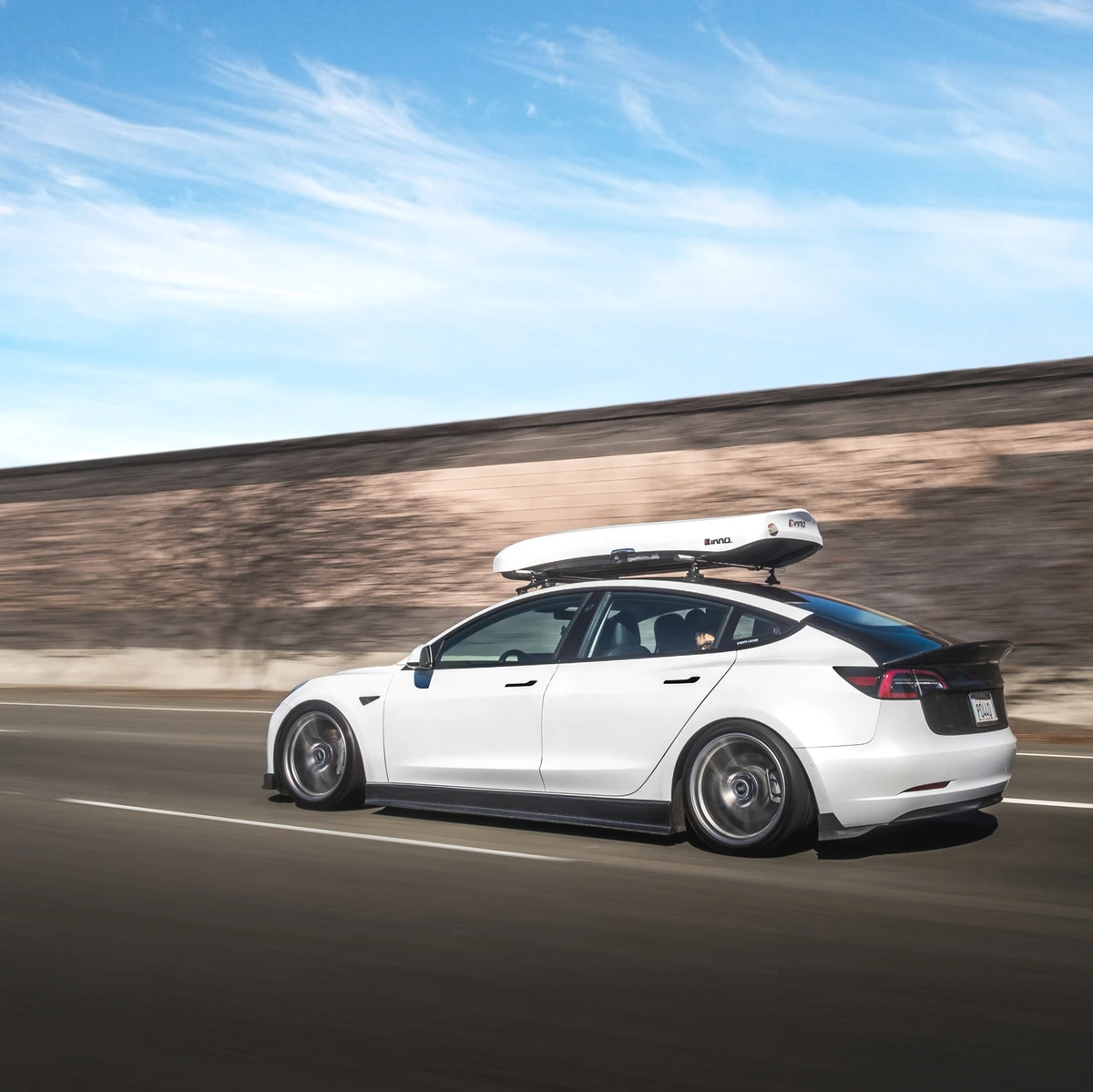 SeaSucker Monkey Bars - 2020 Edition - Black & Folding Multi-Fit Bars - Modula Racks