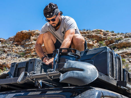 Front Runner Ratcheting Spade/Shovel & Paddle Mount Recovery Equipment Mount - Modula Racks